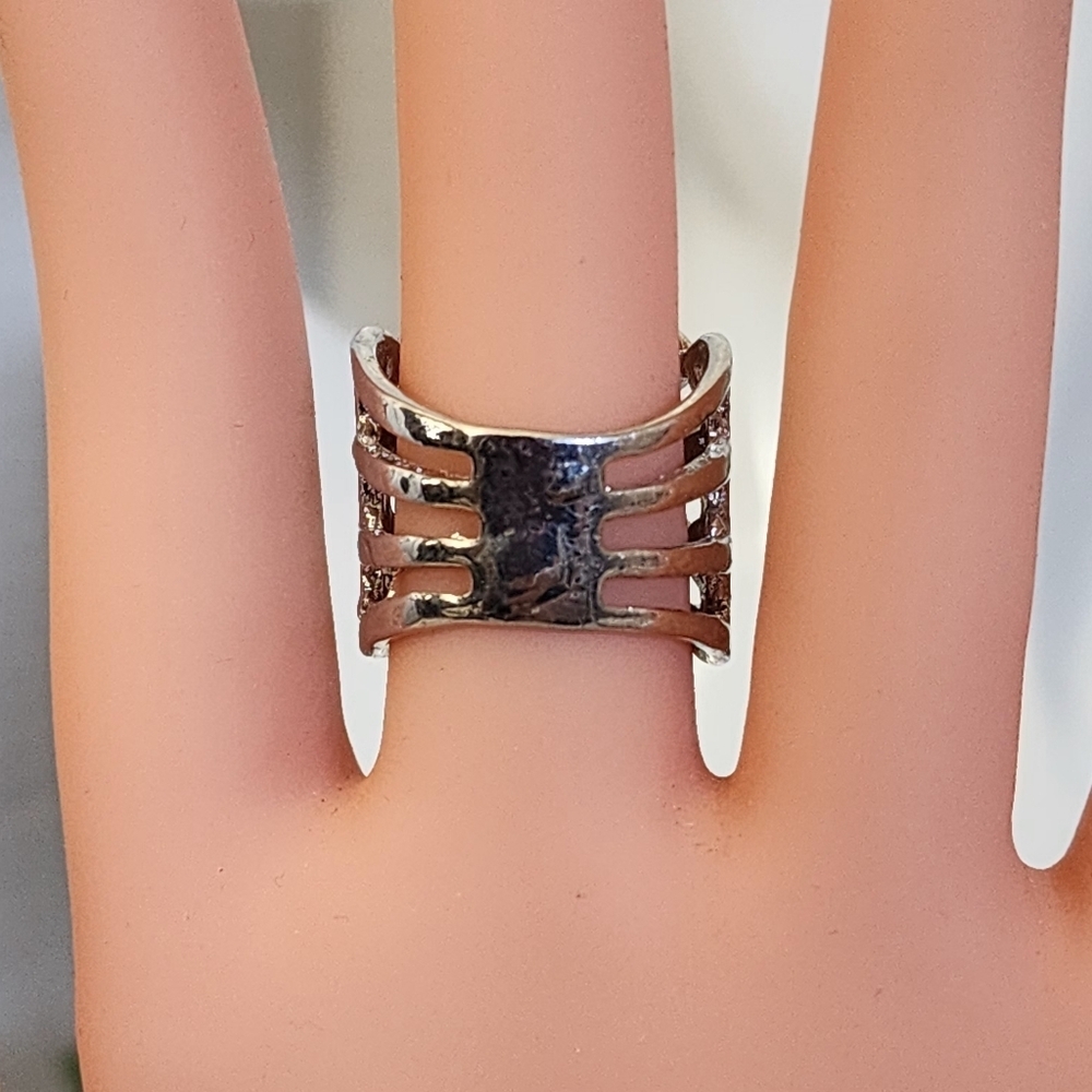 Silver Multi Chain Link Ring - Picture 8 of 11